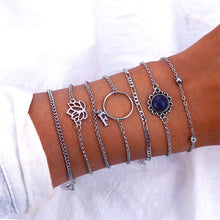 Load image into Gallery viewer, Silver Bangle