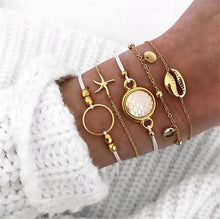 Load image into Gallery viewer, Heart Pearl Wave Bracelet