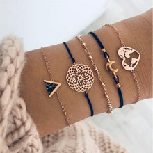 Load image into Gallery viewer, Heart Pearl Wave Bracelet