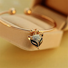 Load image into Gallery viewer, Peach Heart Bracelets