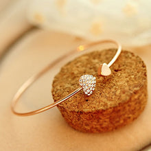 Load image into Gallery viewer, Peach Heart Bracelets